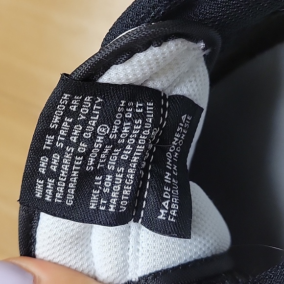 Nike Panda Dunks Low - Picture 4 of 5